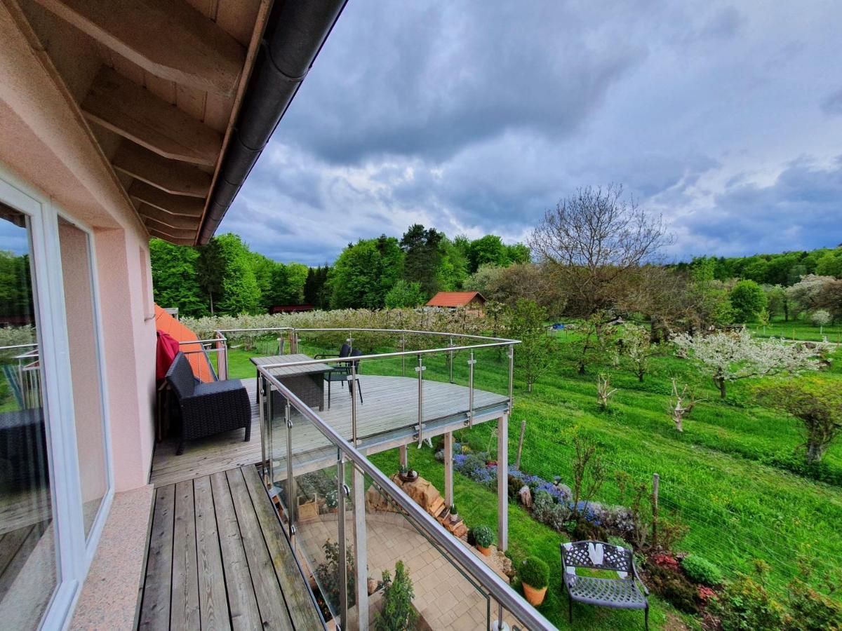 Pension Am Kirschgarten Goessweinstein Exterior foto